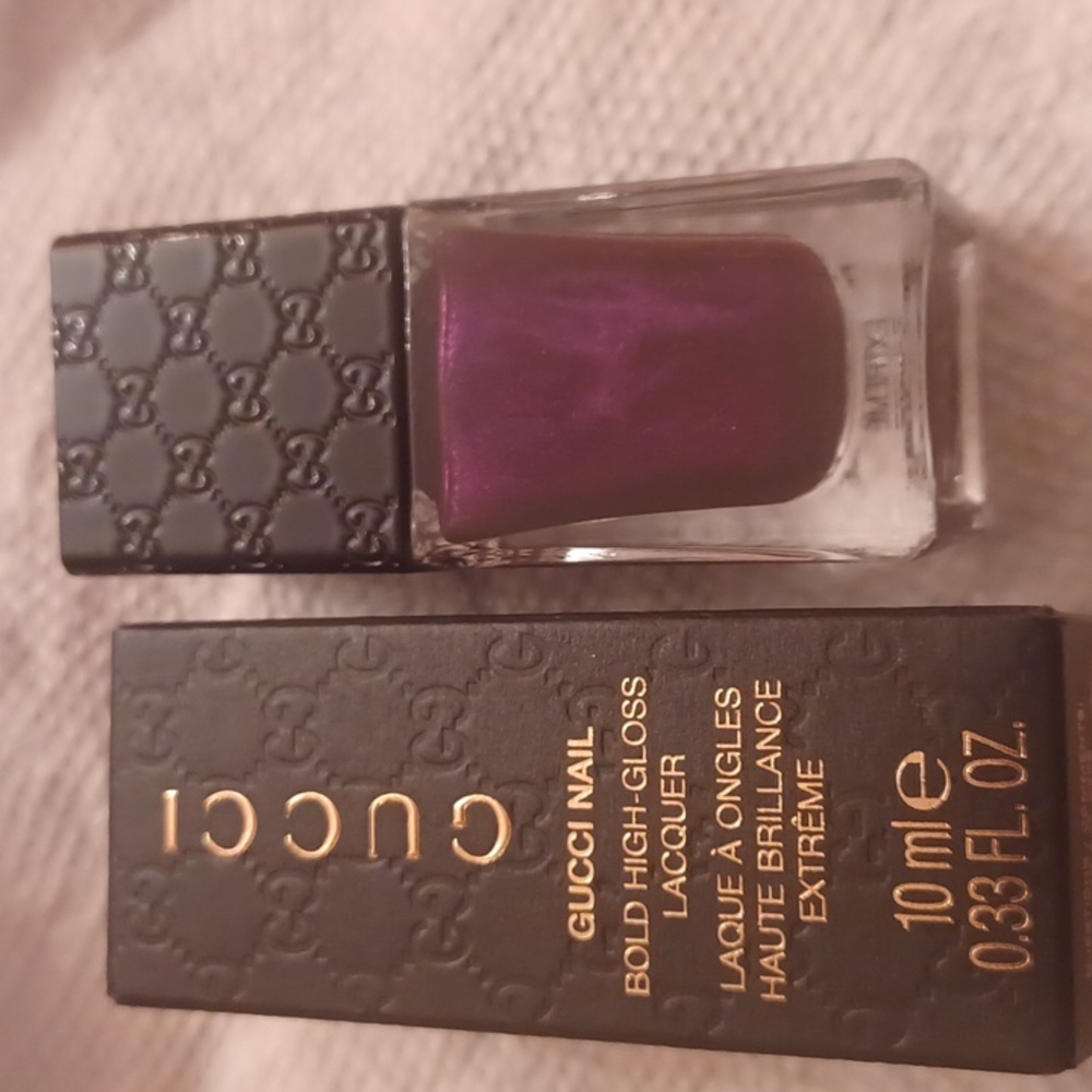 Gucci nail polish